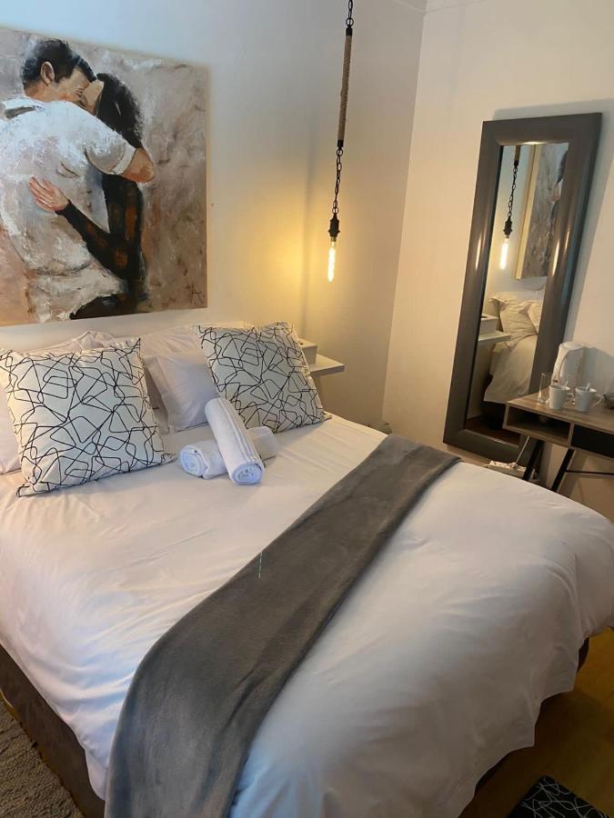 Luxury Upmarket Guesthouse 20 On 4Th روستنبرج المظهر الخارجي الصورة