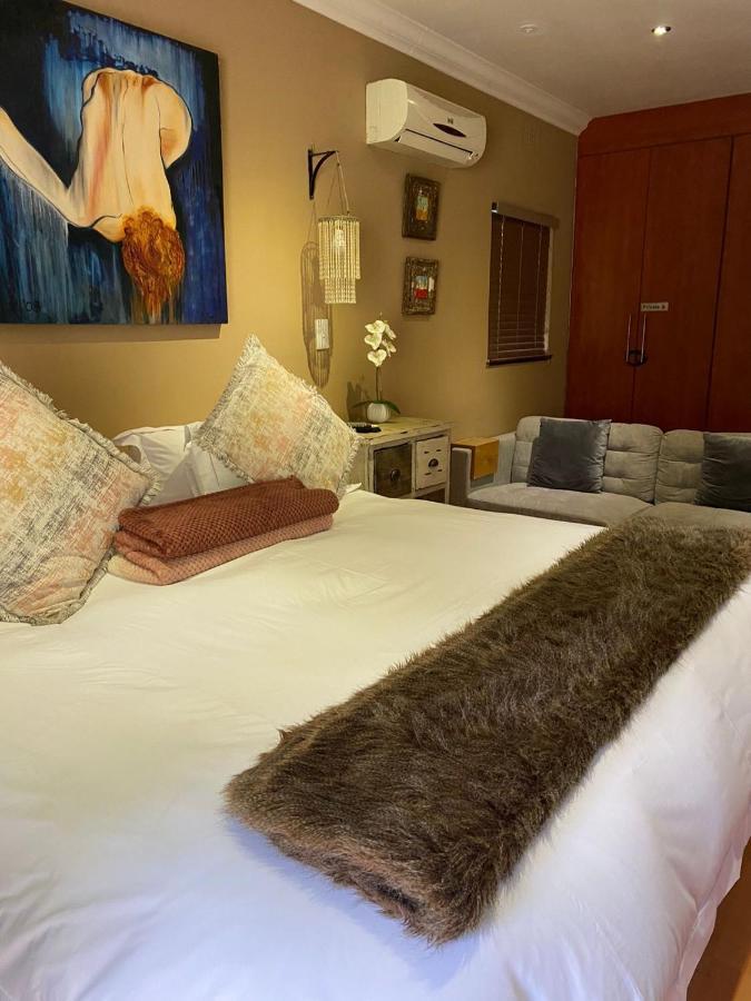Luxury Upmarket Guesthouse 20 On 4Th روستنبرج المظهر الخارجي الصورة